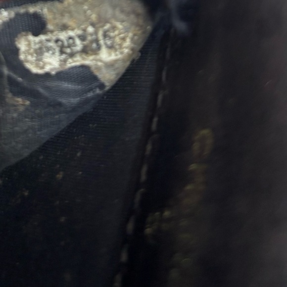 🆕 Chanel CC logo leather case 🥰 - Picture 11 of 11